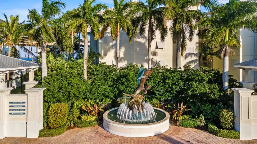 Picture of 275 NW Flagler Avenue 204, Stuart FL 34994