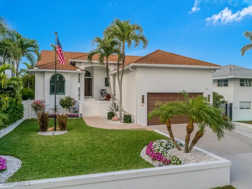 Picture of 33 Pelican St W, Naples FL 34113
