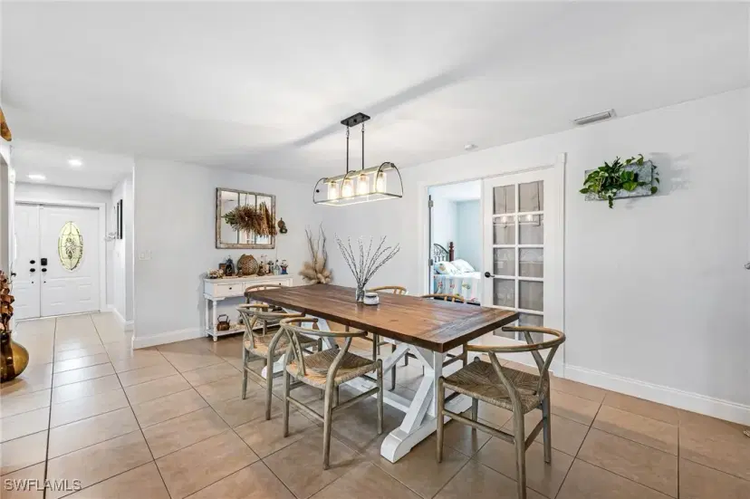 Picture of 6519 E Town And River Rd, Fort Myers FL 33919