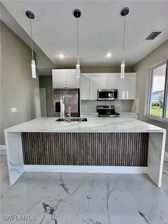 Picture of 2810 27Th St Sw, Lehigh Acres, FL 33976