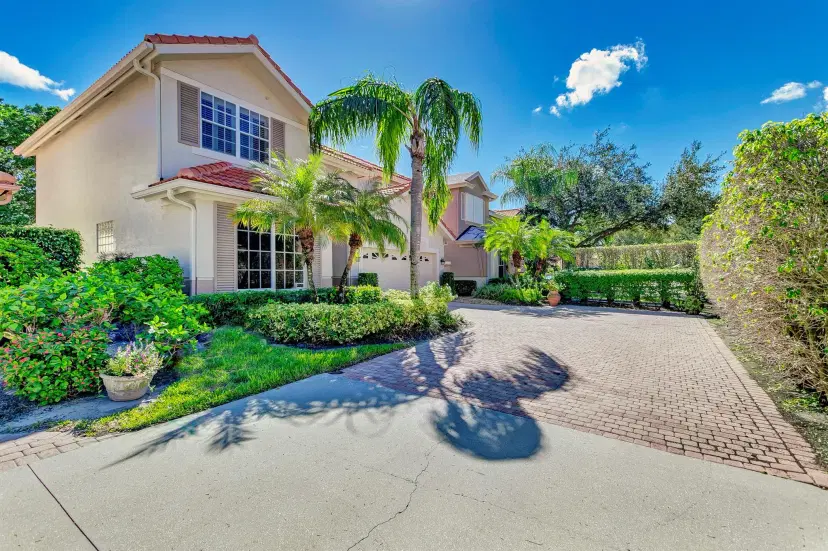 Picture of 118 Monterey Pointe Drive, Palm Beach Gardens FL 33418