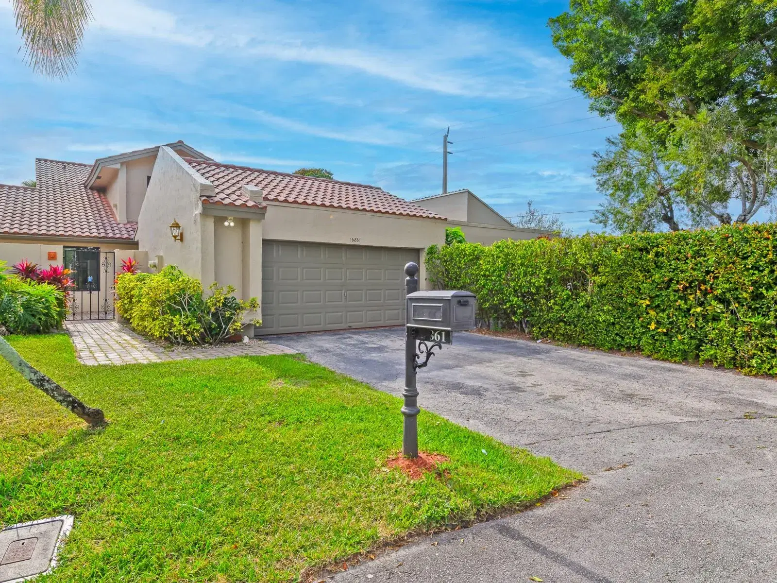 Picture of 16861 Patio Village CT 16861, Weston, FL 33326
