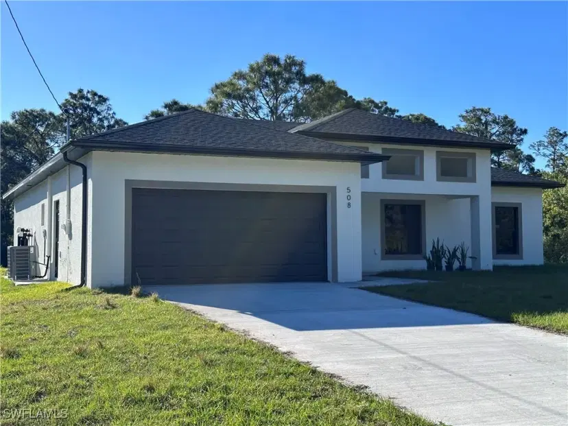 Picture of 508 Redwood Ave S, Lehigh Acres FL 33974