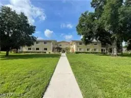 Picture of 8101 Country Rd 101, Fort Myers, FL 33919