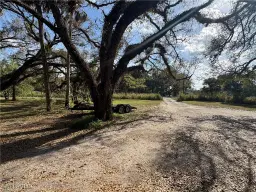 Picture of 23141 N River Rd, Alva, FL 33920