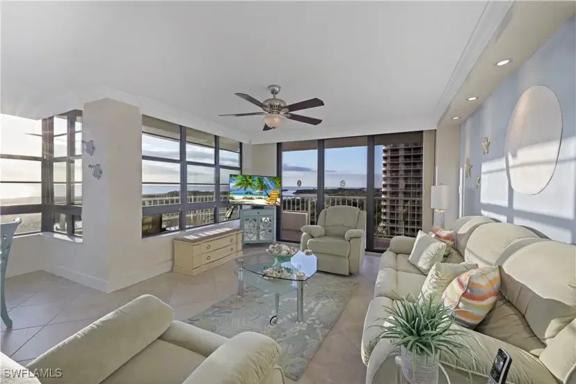 Picture of 380 Seaview Ct 712, Marco Island FL 34145