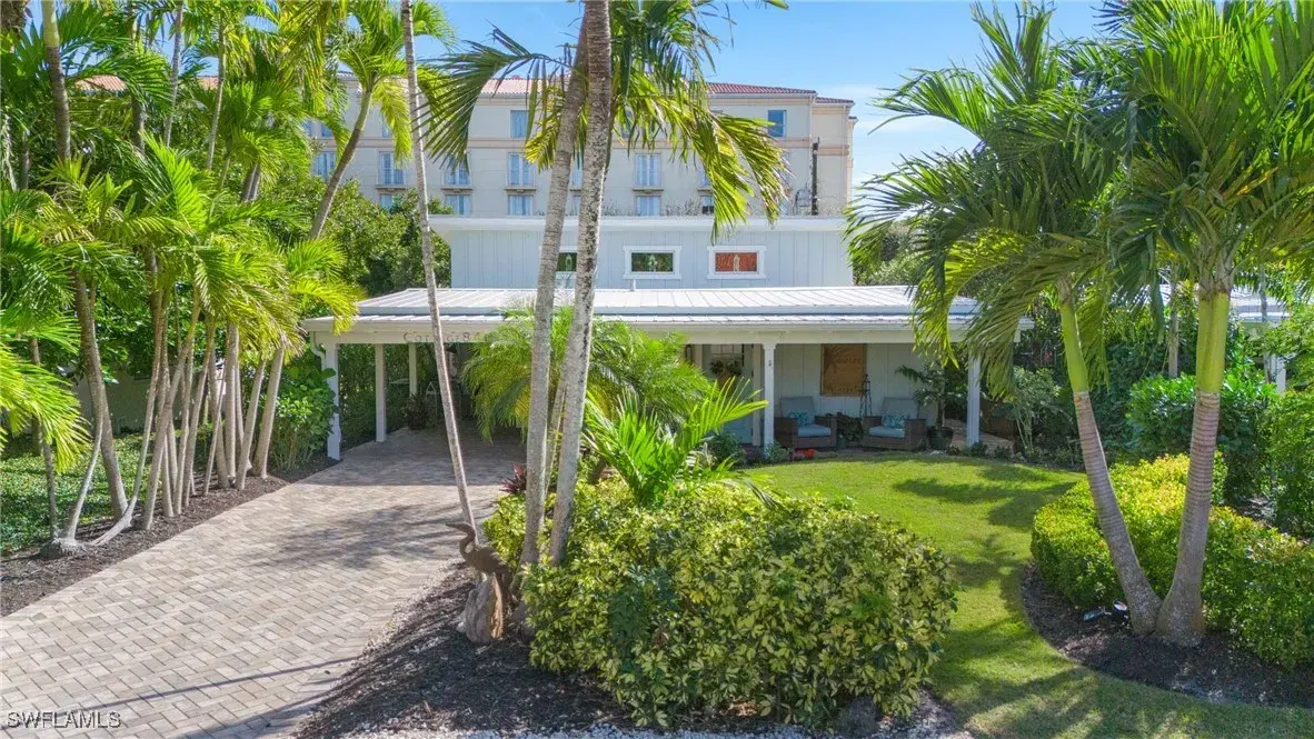 Picture of 840 Myrtle Ter, Naples, FL 34103