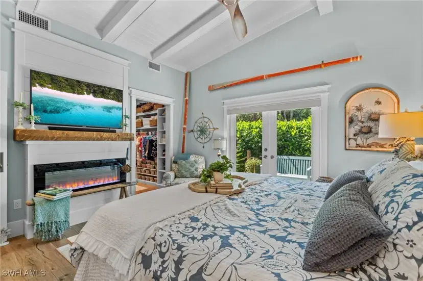 Picture of 840 Myrtle Ter, Naples FL 34103
