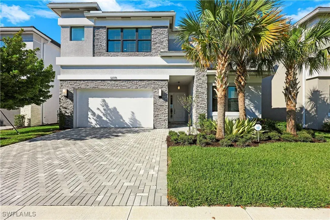 Picture of 12771 Woodbury Dr, Estero, FL 33928