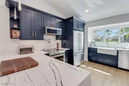 Picture of 1139 Jardin Dr, Naples, FL 34104