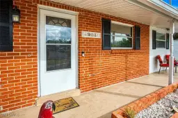 Picture of 905 Lucas Rd, Fort Myers, FL 33919