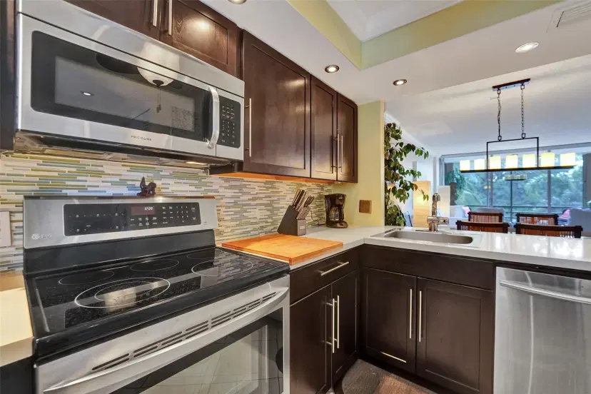 Picture of 115 Royal Park Dr 3H, Oakland Park FL 33309