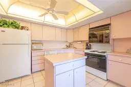Picture of 423 Meadowlark Ln 423B, Naples, FL 34105