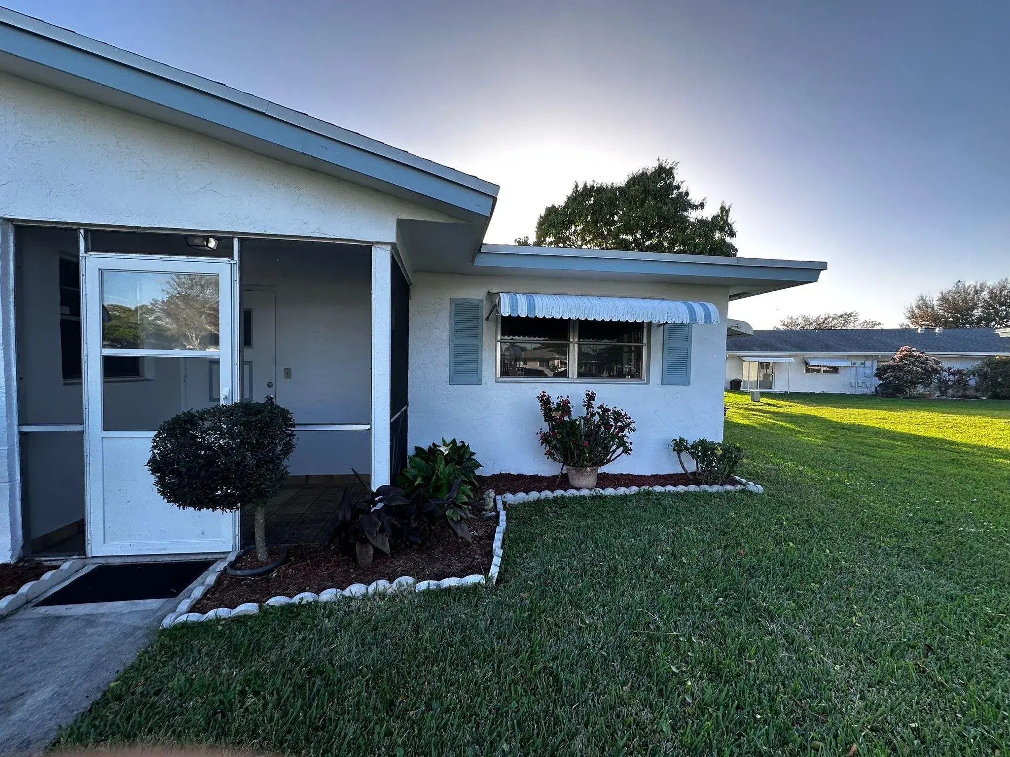 Picture of 1033 NW 87Th Ave B128, Plantation, FL 33322