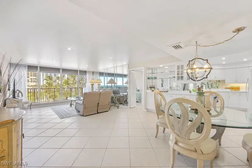 Picture of 4005 Gulf Shore Blvd N 305, Naples FL 34103