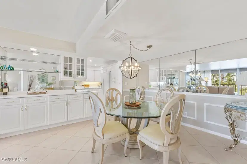 Picture of 4005 Gulf Shore Blvd N 305, Naples FL 34103