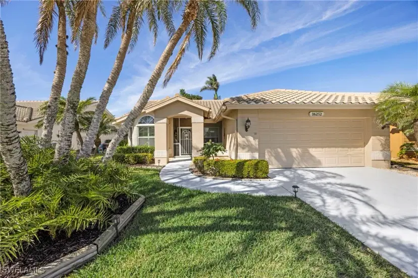 Picture of 16252 Kelly Woods Dr, Fort Myers FL 33908