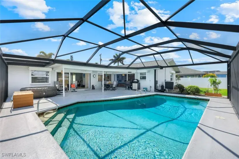 Picture of 1221 SE 32Nd Ter, Cape Coral FL 33904