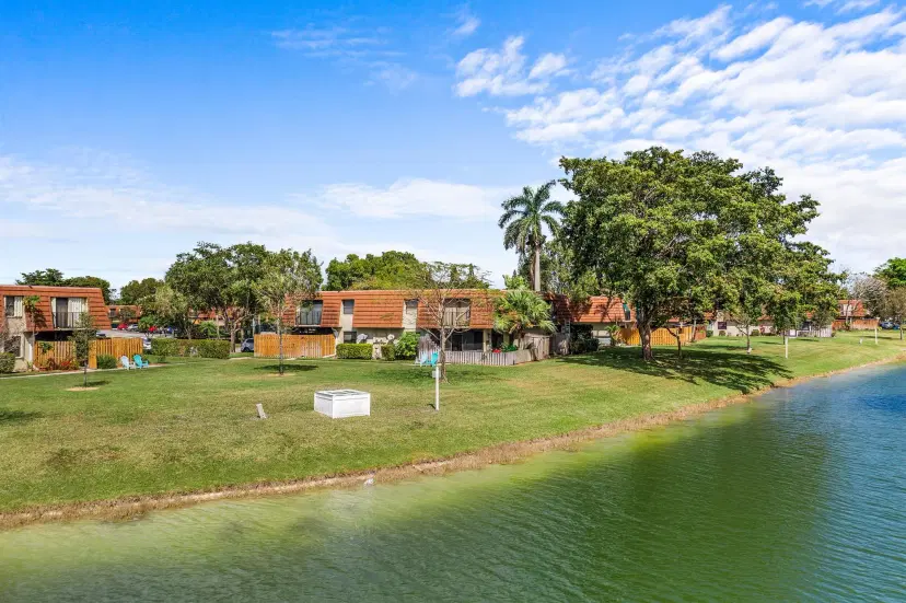 Picture of 9494 NW 48Th Street, Sunrise FL 33351