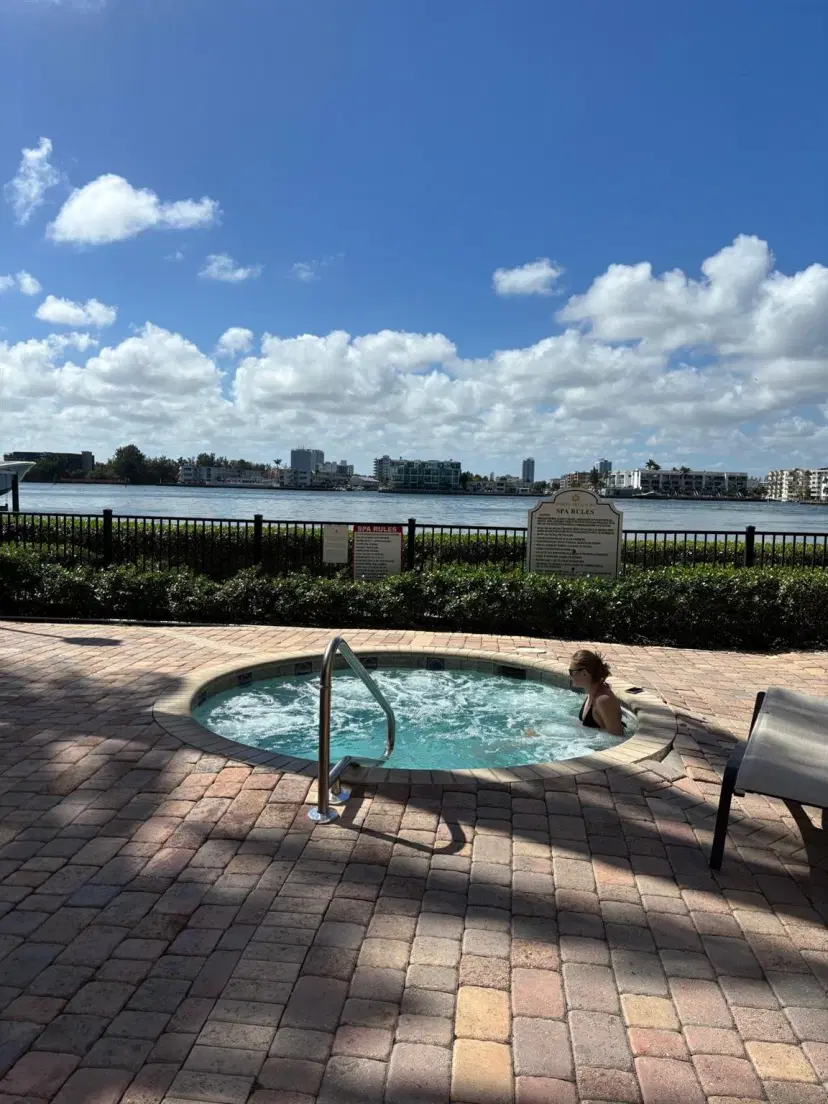 Picture of 17100 N Bay Rd 1617, Sunny Isles Beach FL 33160