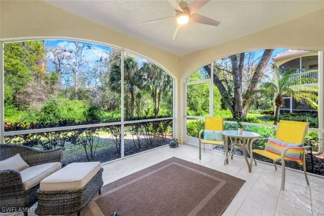 Picture of 77 Silver Oaks Cir 8-104, Naples, FL 34119