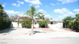 Picture of 2201 Coronet St, Fort Myers, FL 33907
