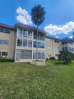 Picture of 5071 W Oakland Park Blvd 103, Lauderdale Lakes, FL 33313