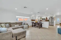 Picture of 826 109Th Ave N, Naples, FL 34108