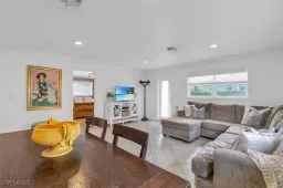 Picture of 826 109Th Ave N, Naples, FL 34108