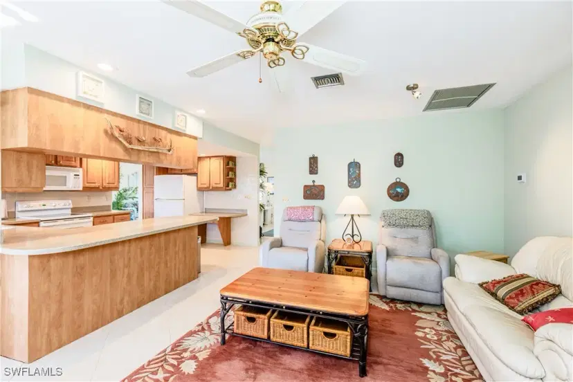 Picture of 911 Ivory Ct, Marco Island FL 34145