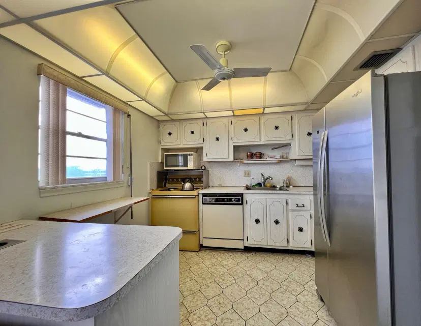 Picture of 414 Greenbrier B, West Palm Beach FL 33417