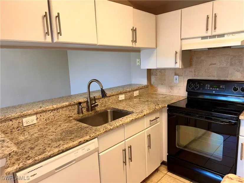 Picture of 6361 Aragon Way 304, Fort Myers FL 33966
