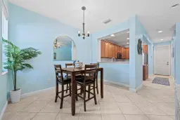 Picture of 580 Pacific Grove Dr 3, West Palm Beach, FL 33401