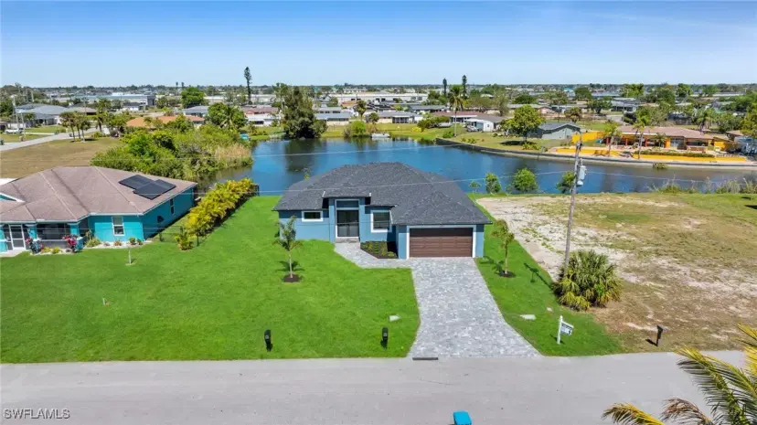Picture of 1023 NE 2Nd Ter, Cape Coral FL 33909
