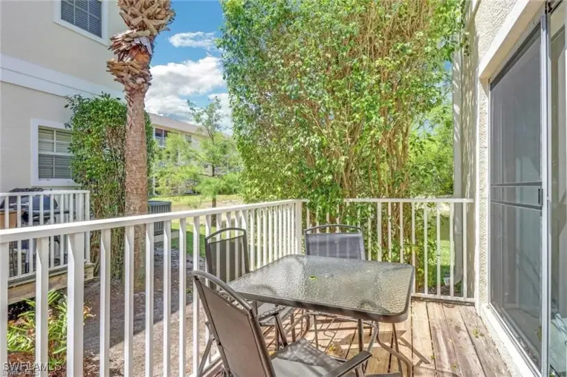 Picture of 3280 Lindsey Ln 7, Naples FL 34109