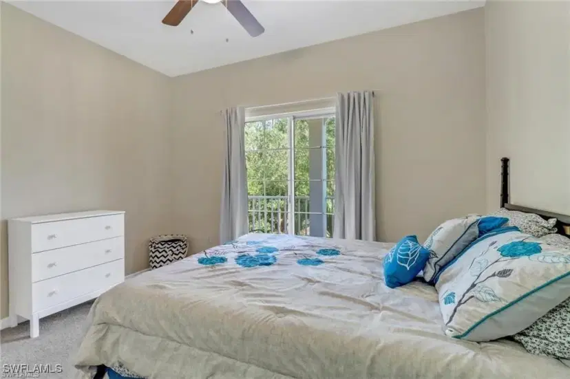 Picture of 3280 Lindsey Ln 7, Naples FL 34109