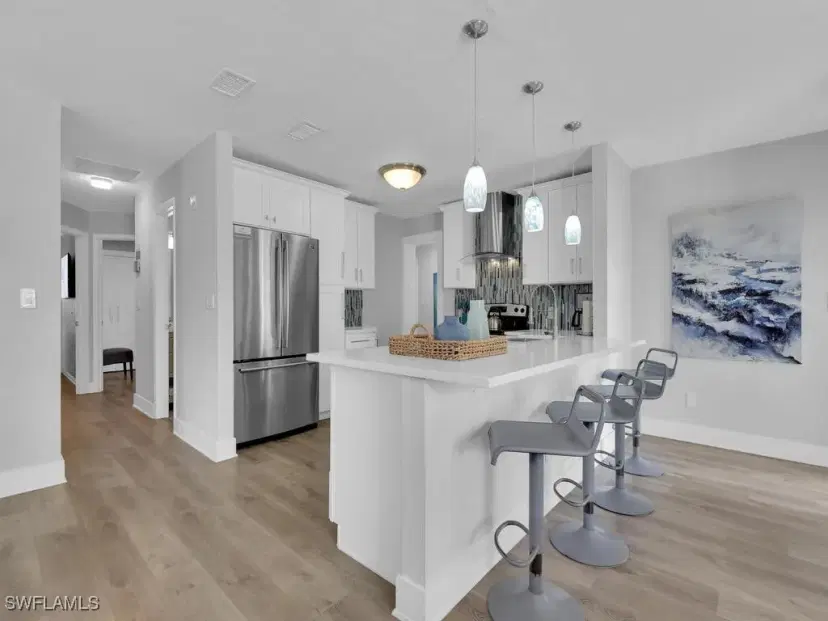 Picture of 839 100Th Ave N, Naples FL 34108