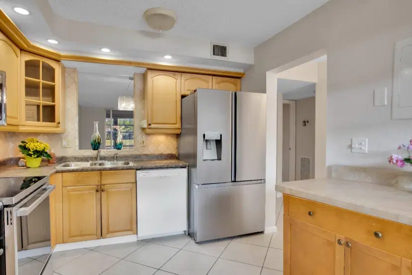 Picture of 370 NW 76Th Ave 102, Margate FL 33063