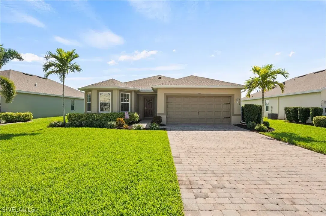 Picture of 2550 Ocasa Ct, Cape Coral, FL 33909