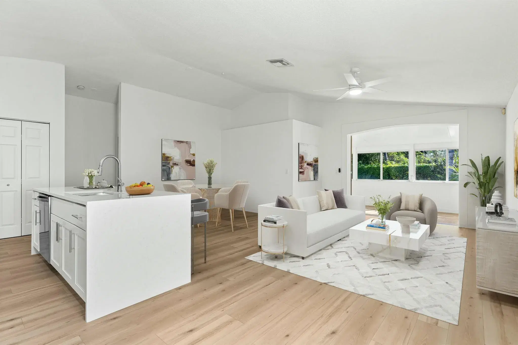 Picture of 8134 Palm Gate Drive, Boynton Beach, FL 33436