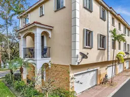 Picture of 2921 S Greenleaf Circle, Boynton Beach, FL 33426