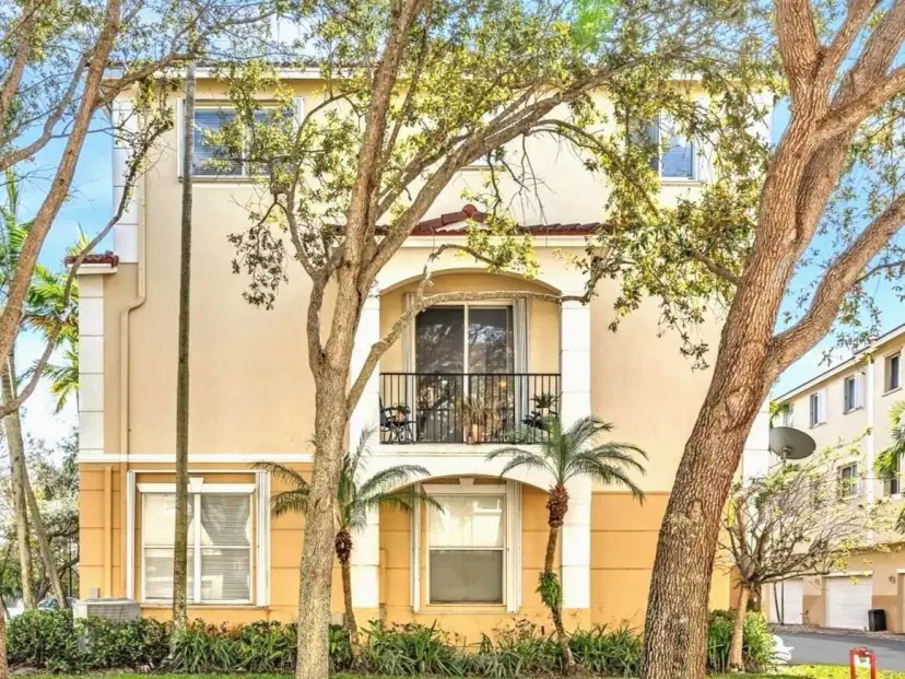 Picture of 2921 S Greenleaf Circle, Boynton Beach FL 33426
