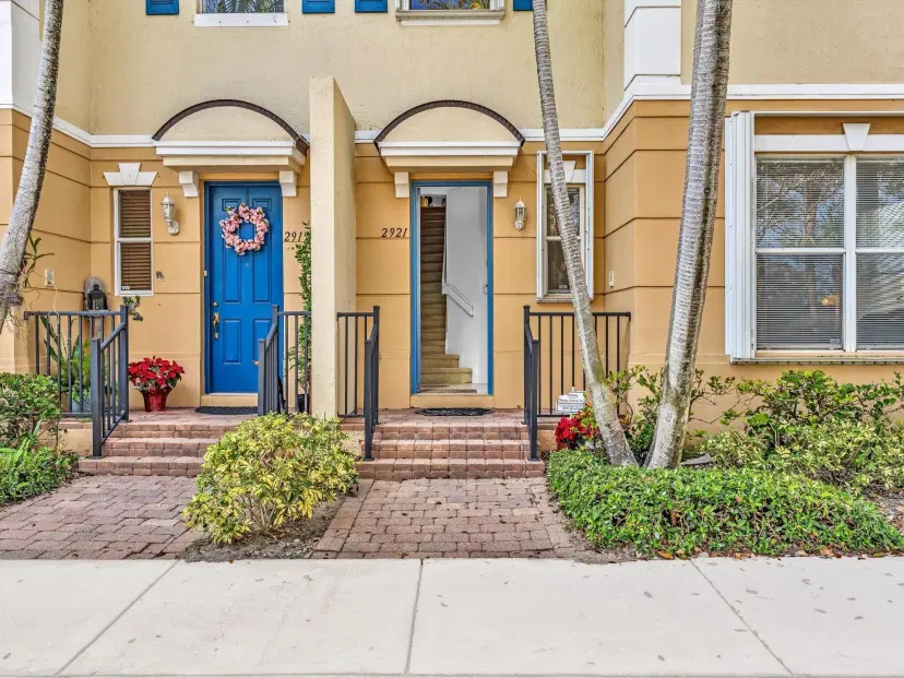 Picture of 2921 S Greenleaf Circle, Boynton Beach FL 33426