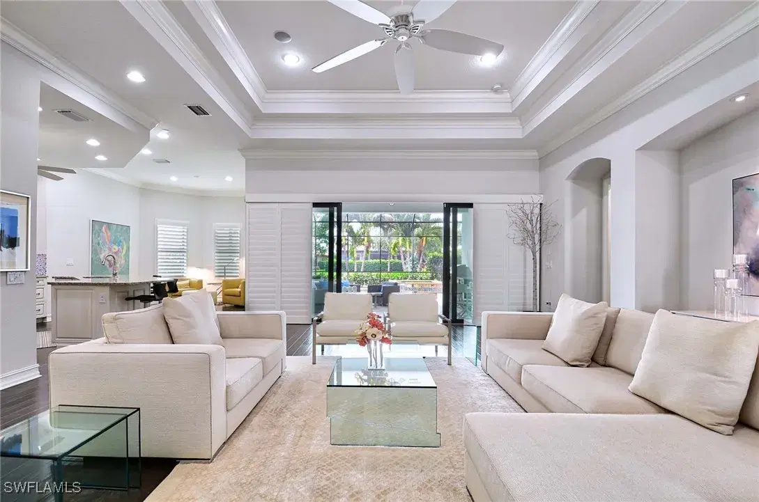 Picture of 7336 Lantana Cir, Naples, FL 34119