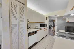 Picture of 1400 SW 124Th Ter 409Q, Pembroke Pines, FL 33027
