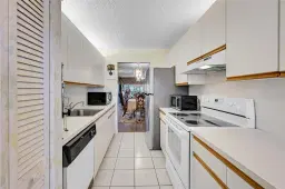 Picture of 1400 SW 124Th Ter 409Q, Pembroke Pines, FL 33027