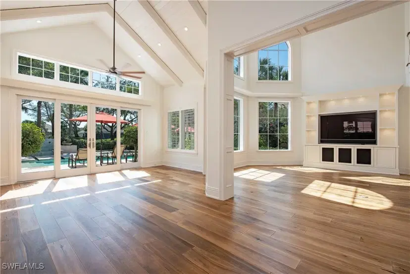 Picture of 7100 Verde Way, Naples FL 34108