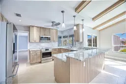 Picture of 800 Beach Rd, Sanibel, FL 33957
