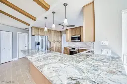 Picture of 800 Beach Rd, Sanibel, FL 33957