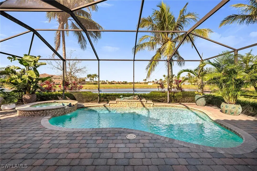 Picture of 9205 Campanile Cir, Naples, FL 34114